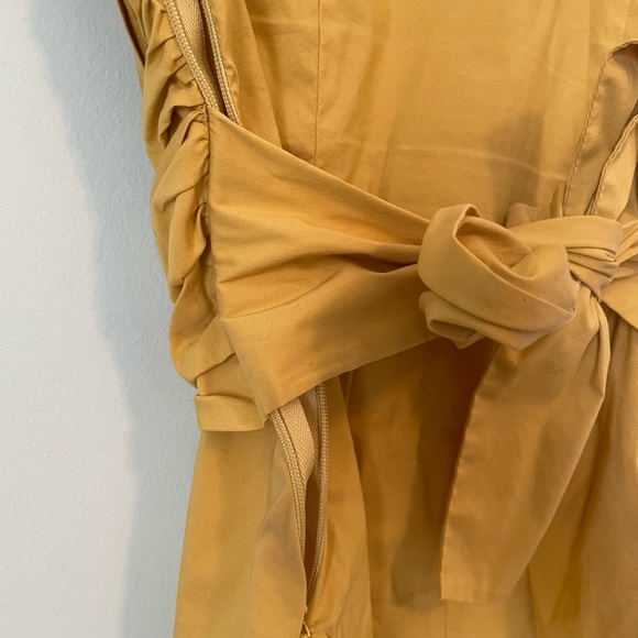 BCBGMaxazria Mustard Top - Picture 5 of 5